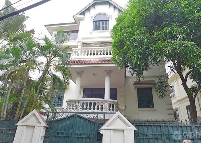 House for rent with four bedroom in To Ngoc Van street Hanoi