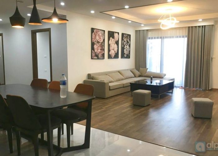Four bedroom apartment for rent in Goldmark City