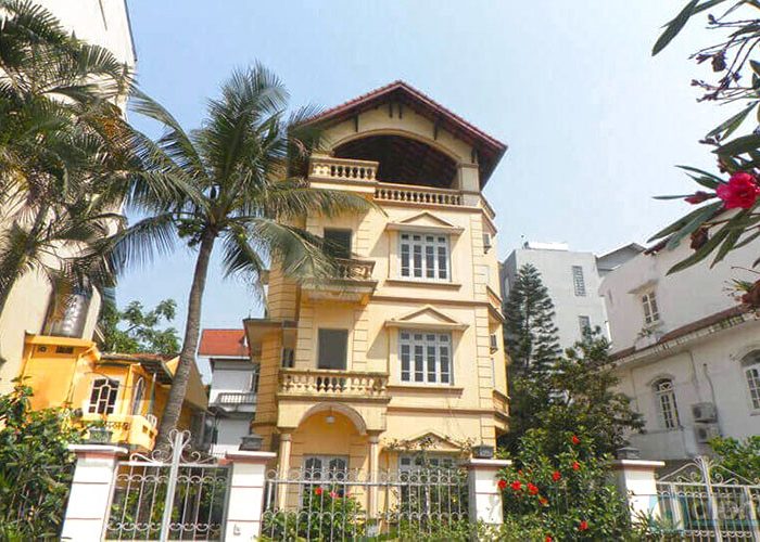 A partly furnished house with Lakeview for Lease on Tu Hoa street.