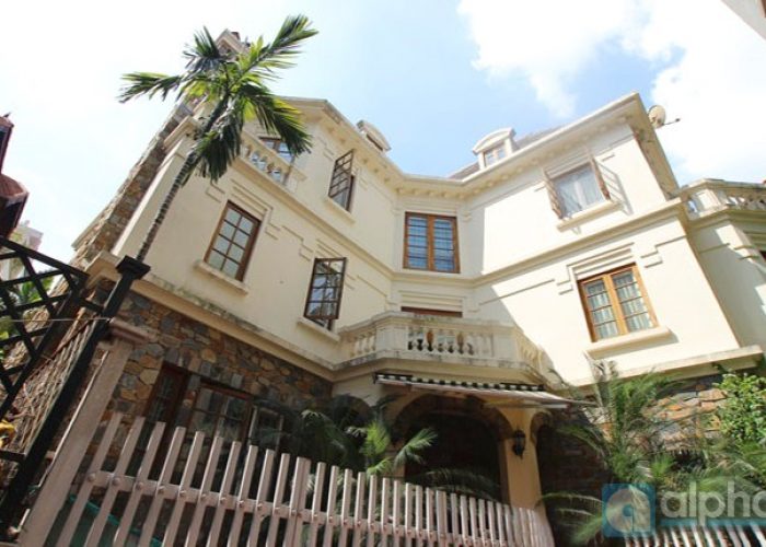 Perfect Villa rental in Tay Ho district, Hanoi, unique sunshiny design