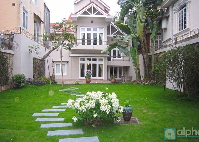 Beauty Hanoi Villa Rental in Tay Ho district, Dreamlike garden space