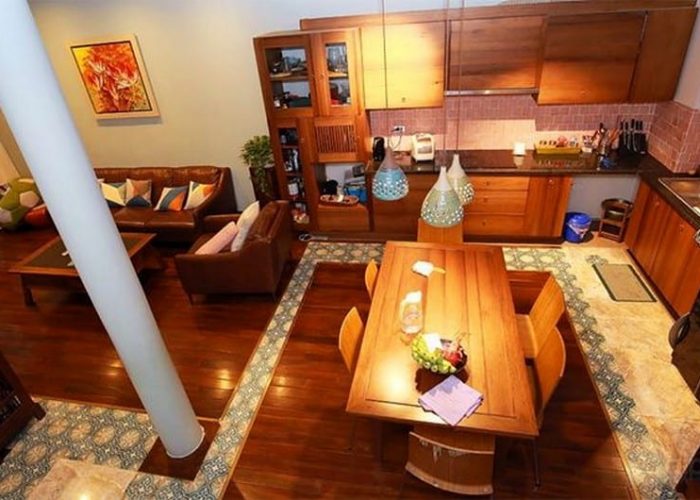 Cozy house 3 bedrooms with a yard for rent in Dang Thai Mai Street!