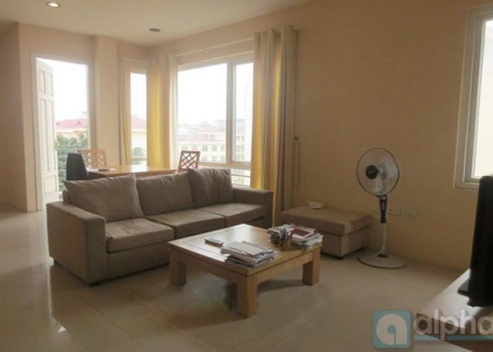 Bright serviced apartment for rent in Cau Giay, Ha Noi