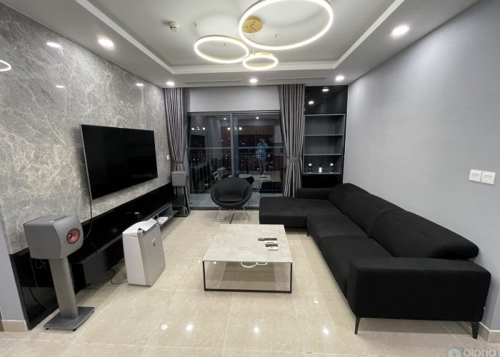 Brand new apartment in Golden Park tower for rent
