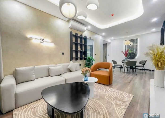 Cho thuê căn hộ 2 phòng ngủ view hồ tại SoHo-Heritage 2PN