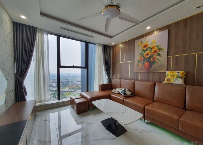 Golf view apartment in Sunshine City to rent