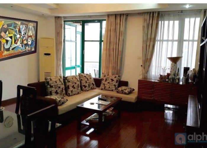 Ha Noi lake view apartment for lease, 03 furnished bedroom