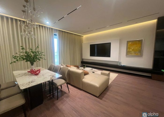 Heritage luxury apartment with panoramic view of West Lake