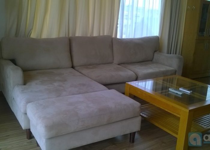Modern apartment for rent in Linh Lang, 02 bedrooms, large balcony