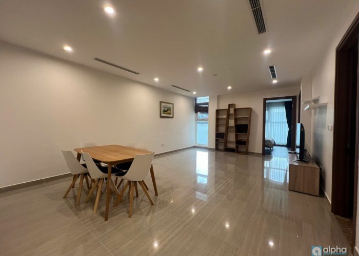Warmish apartment to lease in Ciputra