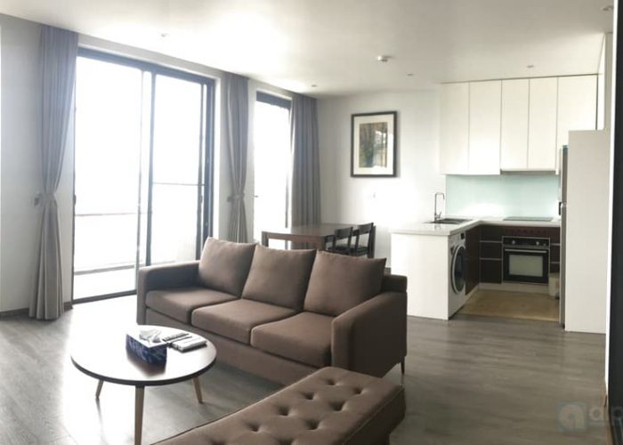 a Luxurious lakeview apartment in Tay Ho for rent