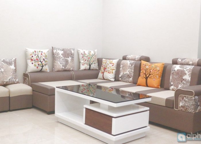 Trang An apartment: Prime location – Beautiful furniture!