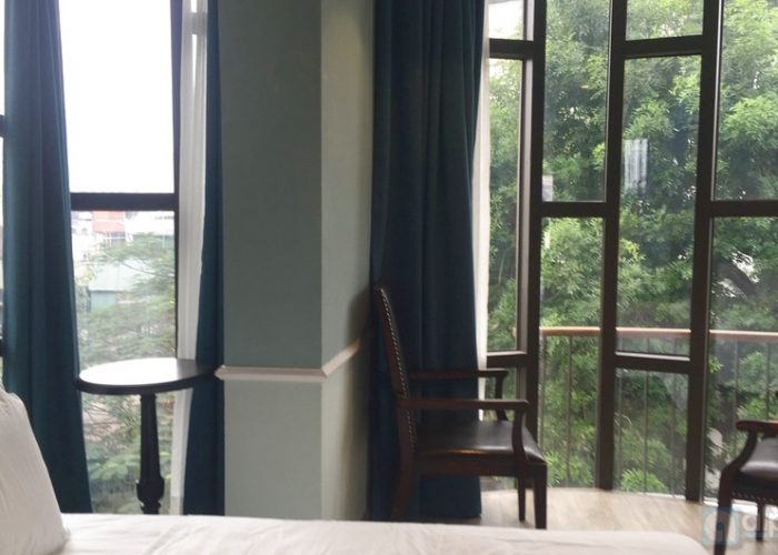 A brandnew Apartment with balconies to rent in Hoan Kiem