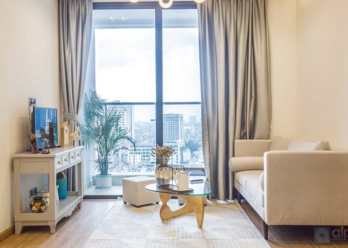 A stunning two bedroom flat to rent in Vinhomes Metropolis Lieu Giai – Ba Dinh