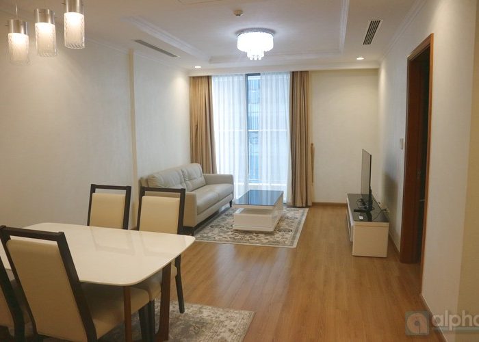 Cho thuê căn hộ 2 phòng ngủ tại Vinhomes Nguyễn Chí Thanh