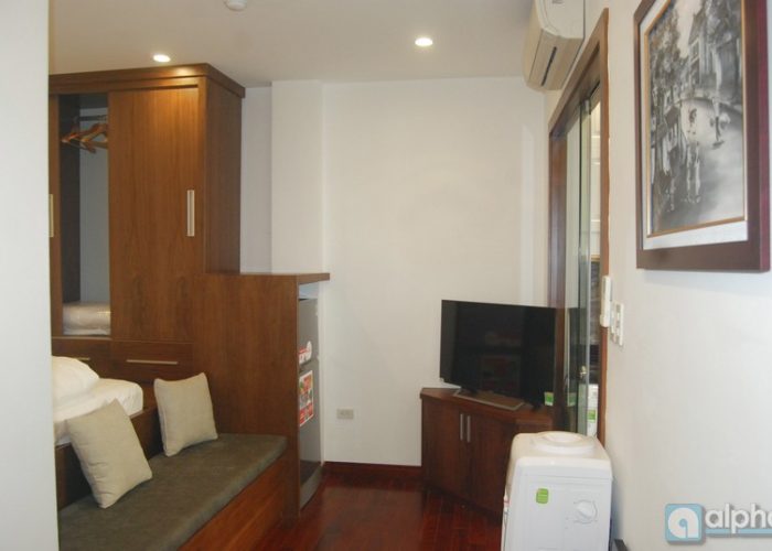 Fully furnished apartment for rent in Ba Dinh, Kim Ma street, Hanoi, 700 USD
