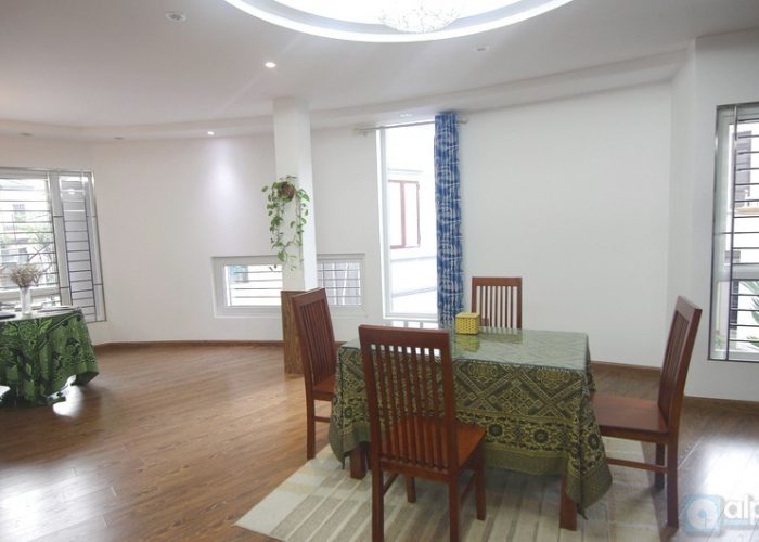 2 bdr 2 bath Apartment for rent in Ba Dinh area